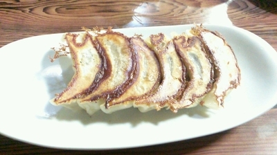 「餃子　400円」@寿々喜の写真