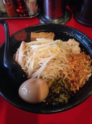 「まぜそば  麺少なめ  味玉サービス」@麺や 唯桜の写真