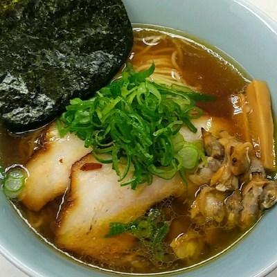 「【本日限定】鶏＋アサリ・ホタテ（塩）８００円」@ラーメン 樂只の写真