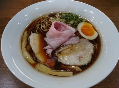 「中華そば　７５０円」@寿製麺よしかわ 川越店の写真