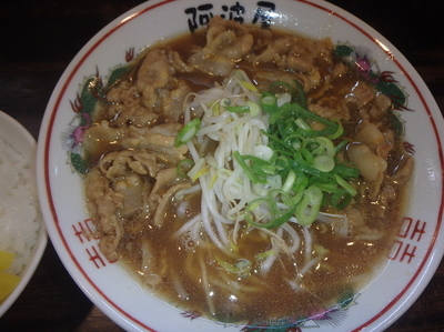 「中華そば(600円)、肉(100円)、ごはん(150円)」@中華そば専門店 阿波屋の写真