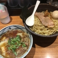 ワンタンつけ麺 1000円 サービスタイム味玉