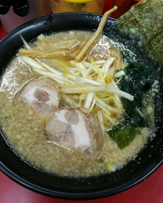「ラーメン490円 サービス券使用ネギトッピング」@ラーメン力○の写真