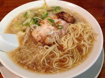 「醤油らーめん　￥６５０」@やどがり家の写真