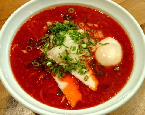 「飛飛（ひーひー）らーめん（中太麺） 750円＋他」@麺や 飛来の写真