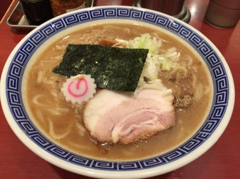 「中華そば 大 (900円)」@前勝軒の写真