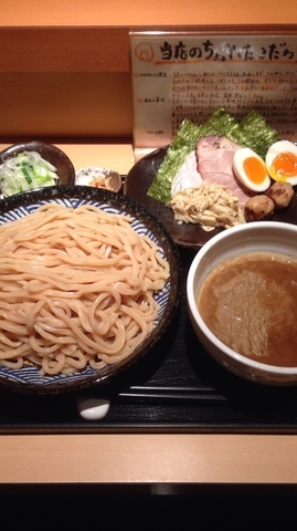「特製つけ麺+中盛り」@つけ麺 道の写真