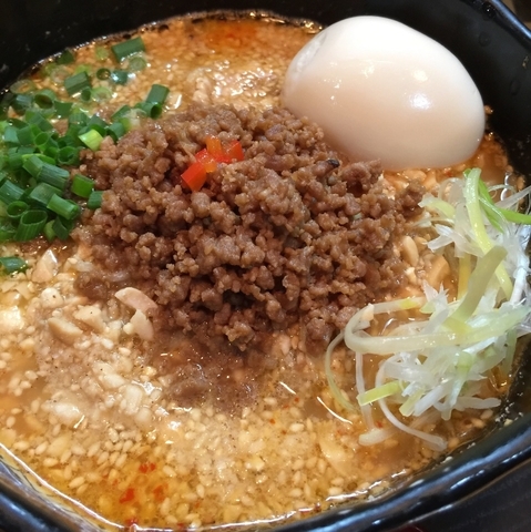 「坦々麺 大盛+味玉 半ライス」@豆でっぽうの写真