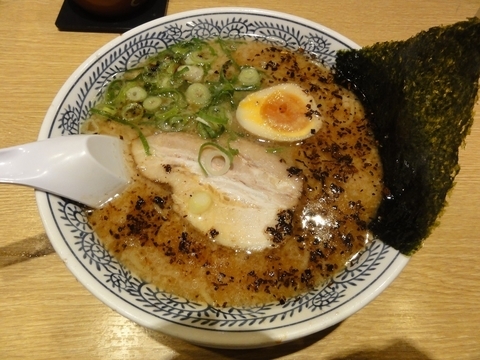 「醤油とんこつラーメン（黒）」@丸源ラーメン 高石店の写真
