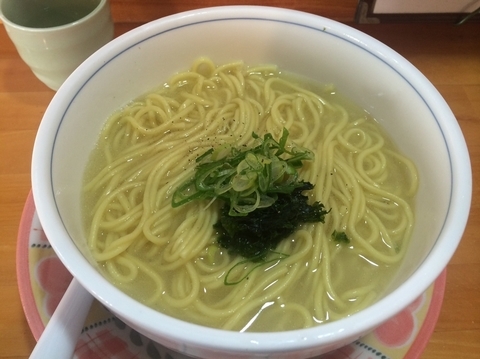 「とりそば(塩) かけ 特盛 スープ増し ポークオイル」@スープ研究処 ぶいよんの写真