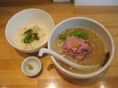 「真鯛らーめん雑炊セット1000円」@真鯛らーめん 麺魚の写真