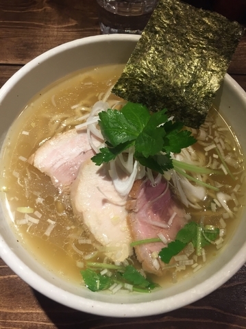 「鶏しおそば、大盛り」@神田とりそば なな蓮の写真