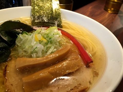 「アジ煮干し塩中華そば」@志奈そば 田なか Secondの写真