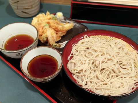 「かき揚げせいろ(350円)」@小諸そば 兜町店の写真