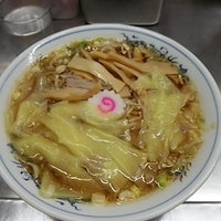 ワンタン麺 (大盛)