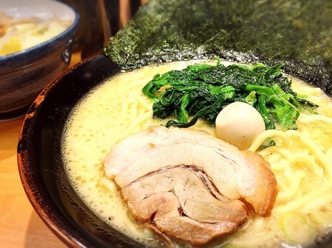 「醤油ラーメン」@横濱家系ラーメン たくみ家 水戸南店の写真