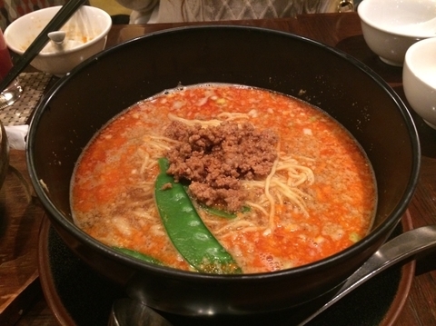 「担々麺」@頤和園 大博多ビル店の写真