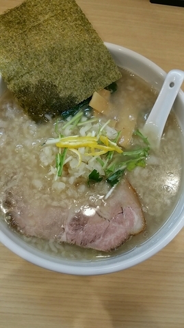 「背脂ニンニクらーめん」@麺屋 ゆうなぎの写真