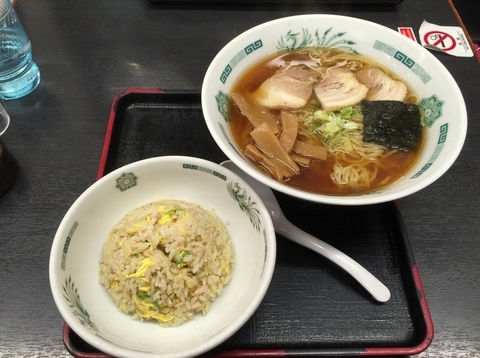 「中華そば➕半チャーハンセット650円」@日高屋 川越岸町店の写真