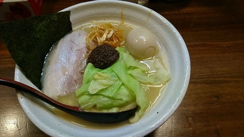 「熟成練り醤油らーめん＋味玉」@『   』（無銘）の写真