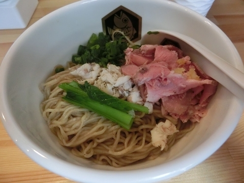 「鯛油そば」@真鯛らーめん 麺魚の写真