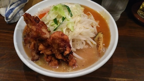 「ピリ辛あんかけDX（メガ唐付き）」@旨辛ラーメン 表裏の写真
