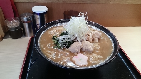 「鶴嶺峰らー麺　大関（デカ盛り５００ｇ）￥１０００」@らー麺土俵 鶴嶺峰の写真