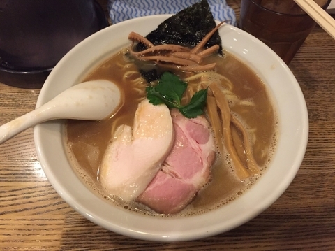 「烏賊干し鶏白湯醤油そば」@新橋 纏の写真