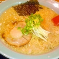 ニンニク背脂コテしょうゆラーメン (700円)