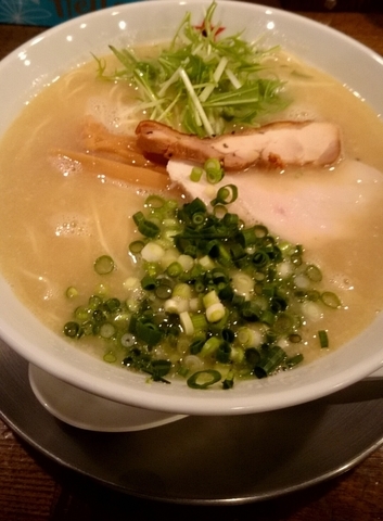 「鶏骨ラーメン」@男寿狼の写真
