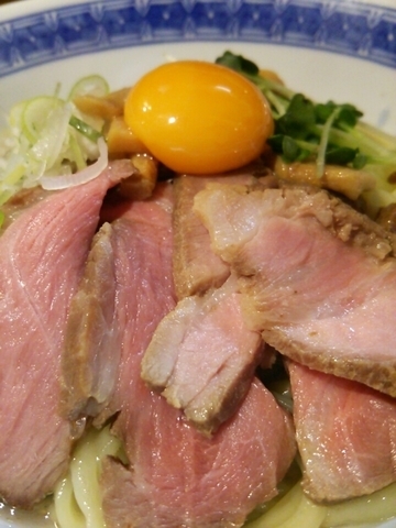 「油そば750円+肉増し250円+生卵50円＋生ビール500円」@燦燦斗の写真