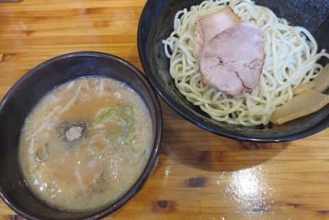 「豚骨魚介つけめん(中)700円」@一心軒の写真