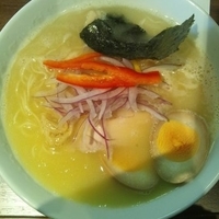 燻玉入り鶏白湯そば