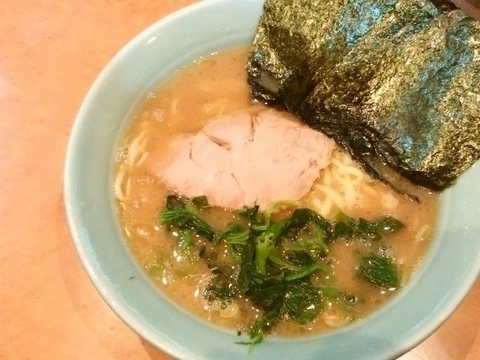 「ラーメン（並）」@横浜らーめん 寿三家の写真