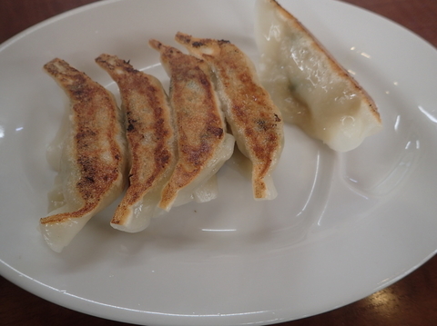 「餃子(278円)」@ラーメンばんだい 新鎌ケ谷店の写真