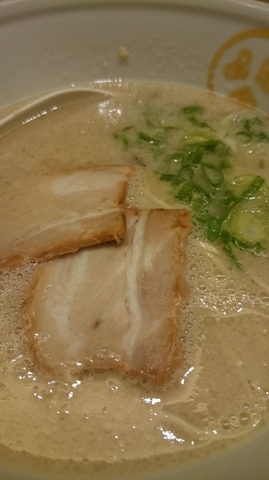 「プレーン６８０円」@TOKYO 豚骨 BASE MADE by 博多一風堂 ecute品川サウス店の写真