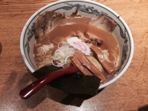 「チャーシューらーめん」@麺や 六三六 江坂店の写真