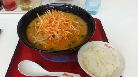 「ネギ味噌ラーメン 大盛り+サービスライス」@くるまやラーメン 和光店の写真