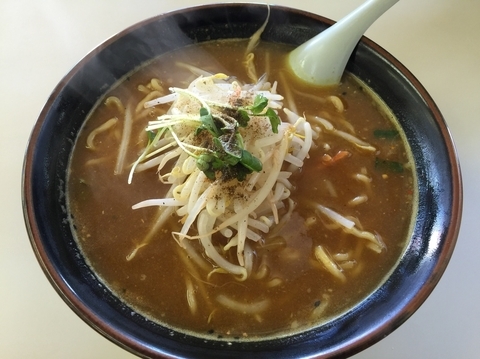 「カレーラーメン（大盛）」@くるまやラーメン 松本渚店の写真