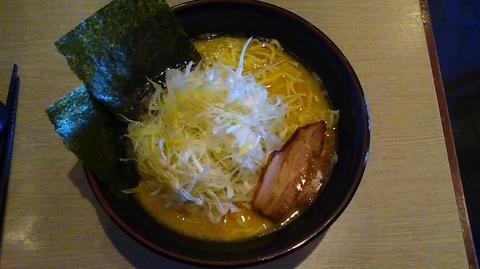 「しょうゆラーメン大盛　ネギ」@品の一の写真