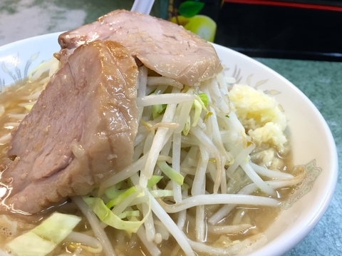 「小ラーメン・ニンニク」@ラーメン二郎 新宿小滝橋通り店の写真