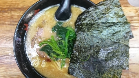 「ラーメン￥500 小ライス￥50」@せい家 原宿店の写真