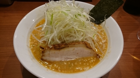 「濃厚背脂味噌ラーメン（800円）」@中華そば 七麺鳥の写真