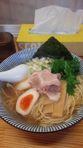 「煮干しそば白」@中華そば よしかわの写真