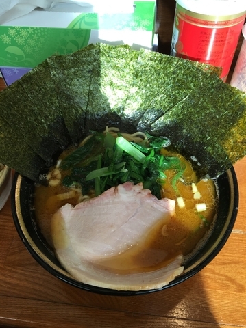 「中盛ラーメン海苔増しアブラ増し」@末廣家の写真