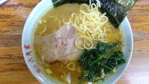 「ラーメン¥650 ライス¥100」@六角家 六角橋本店の写真