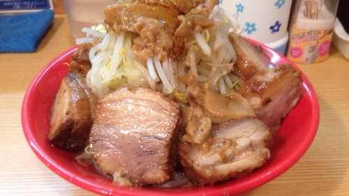 「ブタメン 豚マシマシ ヤサイ、アブラ、ニンニク」@恵比寿ブタメン たなしの写真