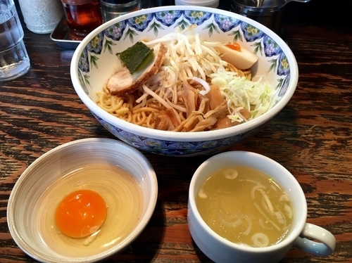 「油麺 大 ¥750 + 生卵クーポンサービス ¥0」@油麺専門店 江川亭 三鷹大沢店の写真