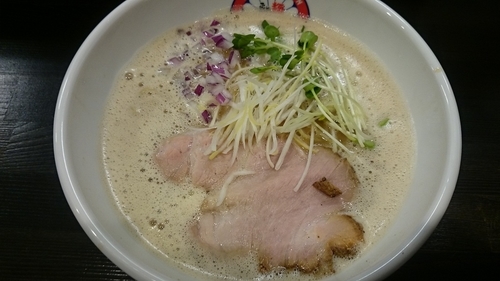 「とりとん醤油」@らぁ麺 きくはんの写真