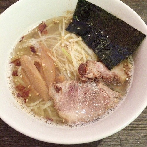 「天地返し麺　塩　680円」@六紋銭エッセンスの写真